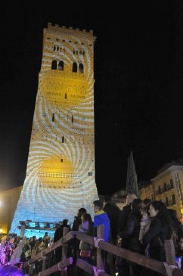 Cientos de personas cumplen con la tradición del belén viviente de Teruel