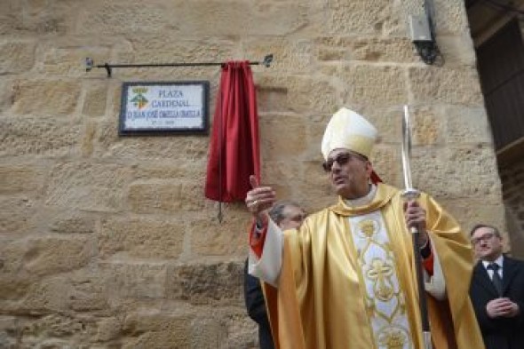 La iglesia de Cretas reabre sus puertas con la presencia de su ‘embajador’ más comprometido