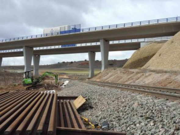 Adjudicados por unos 300.000 euros los primeros proyectos para la electrificación de la línea Zaragoza-Teruel-Sagunto