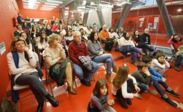 El Día Internacional de la Mujer y la Niña en la Ciencia despierta interés en Teruel