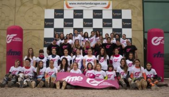 La nueva Comisión Femenina de Motociclismo se pone en marcha con un macrocampus en Motorland Aragón