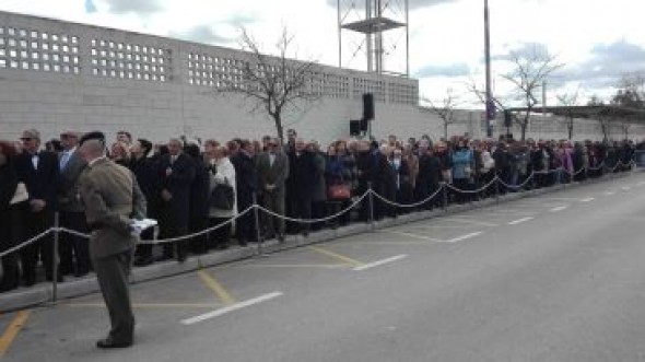 Un total de 286 personas participan en la jura de bandera civil de Alcañiz