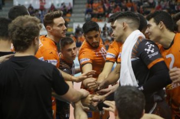 Tras ganar la Supercopa, la Copa y la liga regular, el CV Teruel busca el triplete