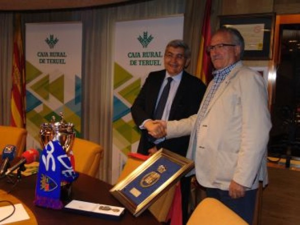 Caja Rural de Teruel firma como patrocinador principal del CD Teruel