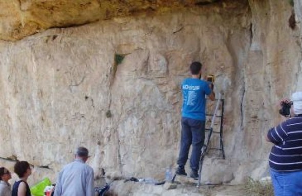 Albalate consolida con urgencia el soporte rocoso de Los Chaparros en el Parque Cultural del Río Martín