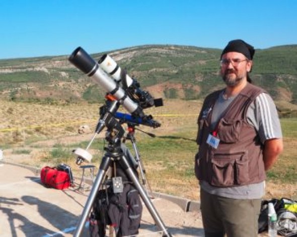 Adrián Carrera Ramos, astrónomo: “El astroturismo me permite desarrollar una actividad que disfruto muchísimo”