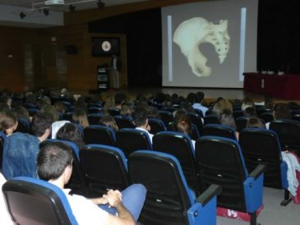 Récord de participación en el curso de Ginecología para residentes de primer año