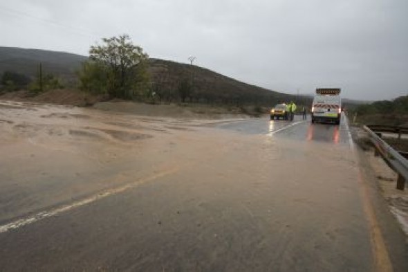 Algunas de las carreteras de la red secundaria siguen cortadas como consecuencia de las lluvias