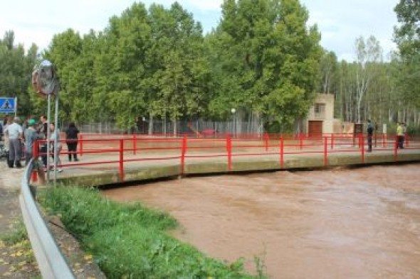 La red de carreteras secundaria, limpia anoche tras una jornada difícil