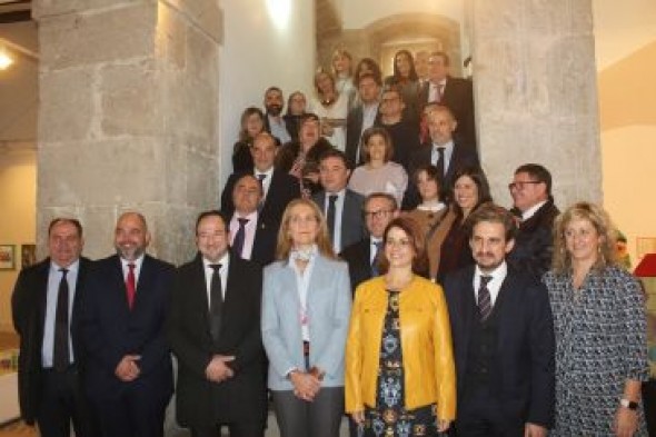 La Infanta Elena entrega en Teruel galardones en favor de la integración