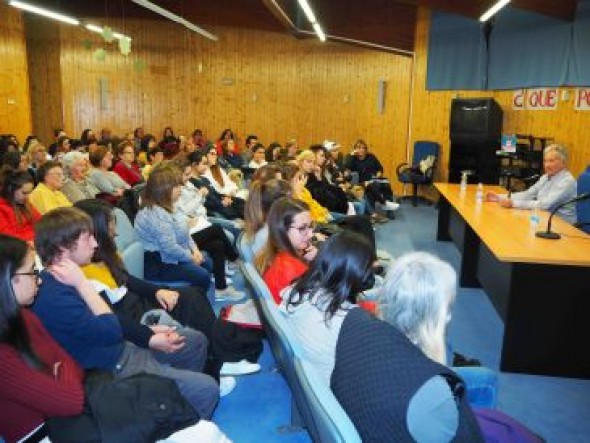 La Federación de Barrios trabajará la soledad desde el voluntariado y la buena vecindad