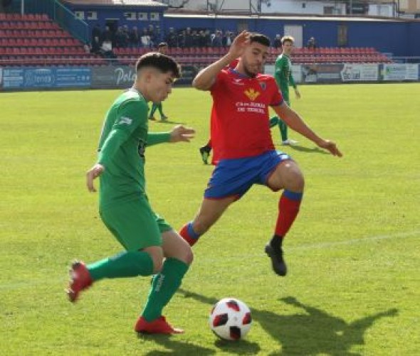 El camino a la salvación del CD Teruel comienza ante el Cornellá