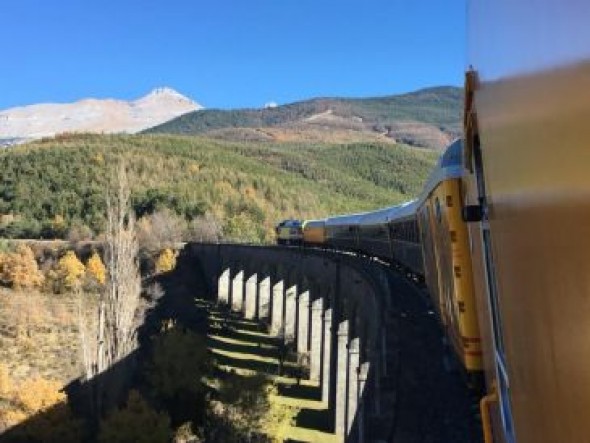 Los trenes históricos se fijan en Teruel por el enorme potencial turístico que ofrece