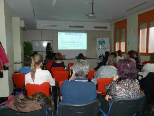 Los geriatras se acercan a la sociedad con una jornada divulgativa en el Ayuntamiento de Teruel