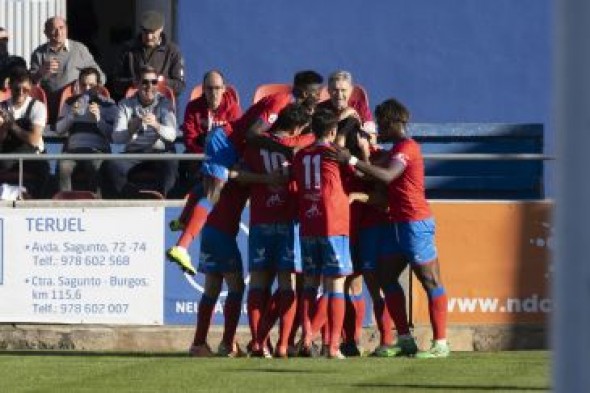 El CD Teruel quiere salir hoy del descenso ganando al Conquense