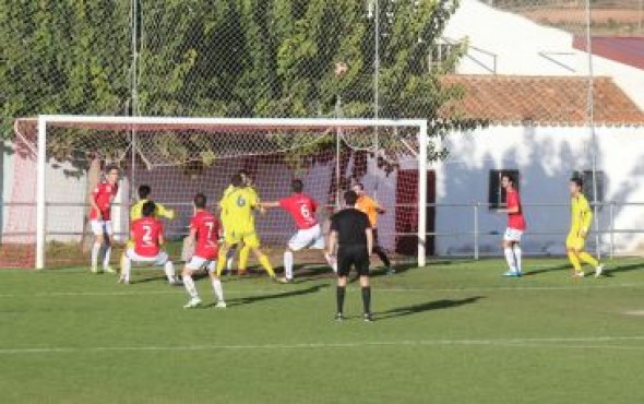 El Calamocha regresa de Almudévar con un empate sin goles