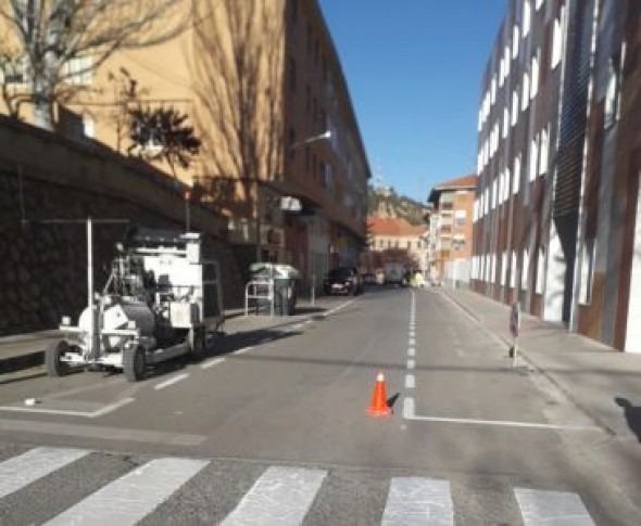 El primer tramo de la calle Miguel Ibáñez desde la carretera de Alcañiz pasa a ser de sentido único