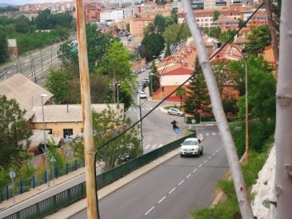 Teruel coloca aforos en diversas calles para contabilizar el tráfico rodado en la ciudad