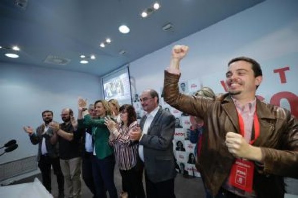 Lambán (PSOE): Ya ocupamos con todo derecho la centralidad de la política aragonesa