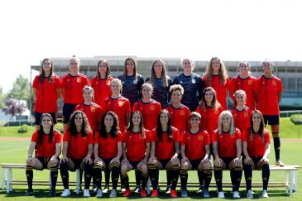 La selección española femenina de fútbol, con la turolense Silvia Meseguer, lista para afrontar el Mundial de Francia