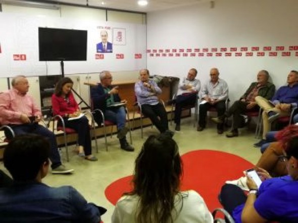 La ejecutiva local del PSOE muestra su apoyo unánime a Morón para que realice las gestiones necesarias para formar gobierno en el Ayuntamiento de Teruel