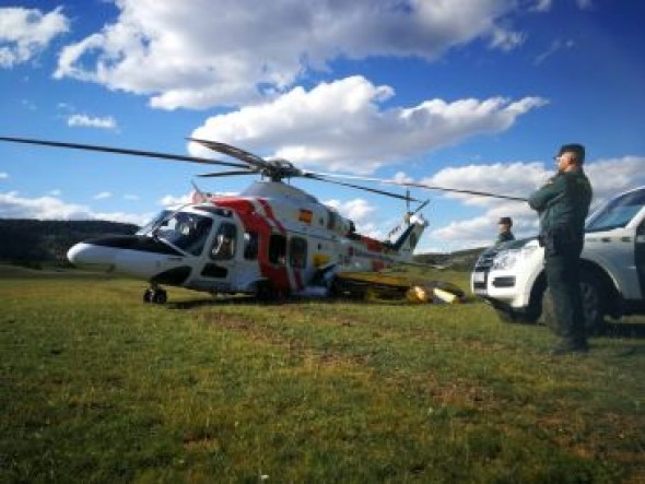 Rescatan al piloto de un helicóptero accidentado en el límite de la provincia de Teruel con Cuenca