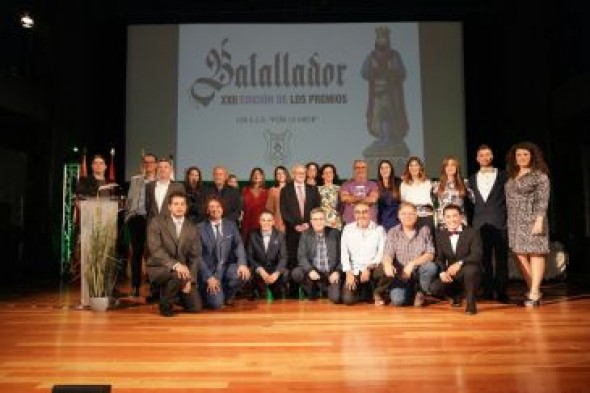 La Ronda de Boltaña, Julián Martínez, Jesús Benito y el Club Ciclista Calamocha reciben los Premios Batallador de la Peña La Unión