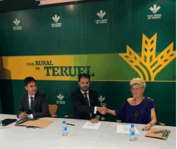 La Asociación de Comerciantes e Industriales de Calamocha y Caja Rural de Teruel renuevan su convenio de colaboración
