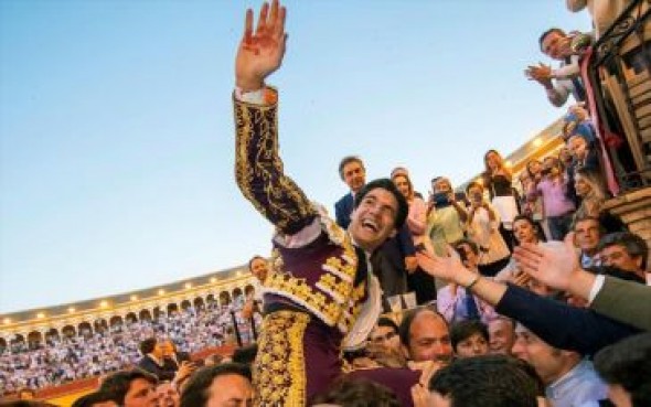 Pablo Aguado sustituirá a Roca Rey en la corrida de toros del viernes en Teruel