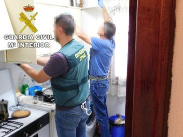 La Guardia Civil de Teruel detiene a 8 personas en relación a dos supuestos delitos de tráfico de drogas