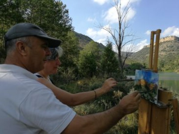 Los alumnos de la UVT saborean Rubielos de Mora en el curso de pintura de paisaje