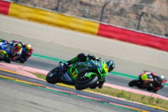 Los pilotos del Campeonato de España Cetelem de Superbike brillan en Motorland