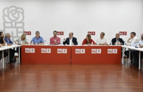 El PSOE ratifica los acuerdos para investir a Javier Lambán y establecer la hoja de ruta en Aragón en la nueva legislatura