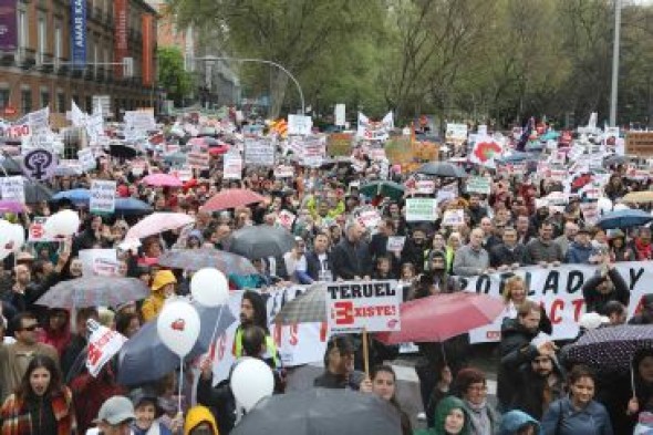 Las soluciones contra la despoblación van para largo ante el bloqueo político