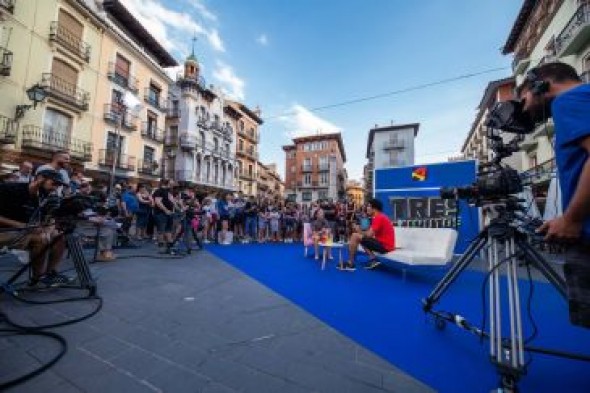 Teruel recibe la emocionante primera semifinal de Tres Minutos de Aragón TV en el Teatro Marín