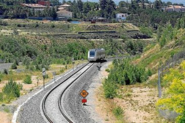 Adif licita la redacción de los proyectos para la ampliación de gálibos en túneles y pasos superiores en la línea de Teruel