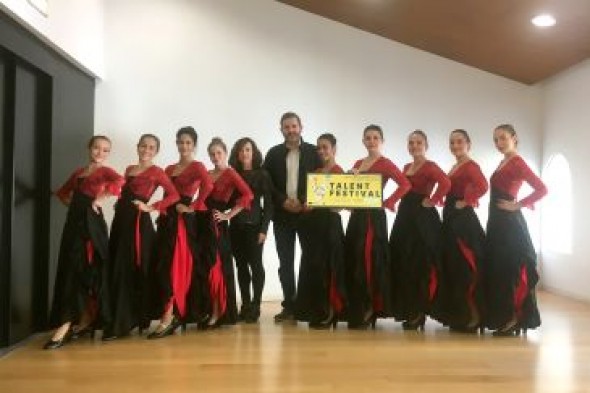 El Ayuntamiento de Alcañiz homenajea a las bailarinas de la Escuela Municipal