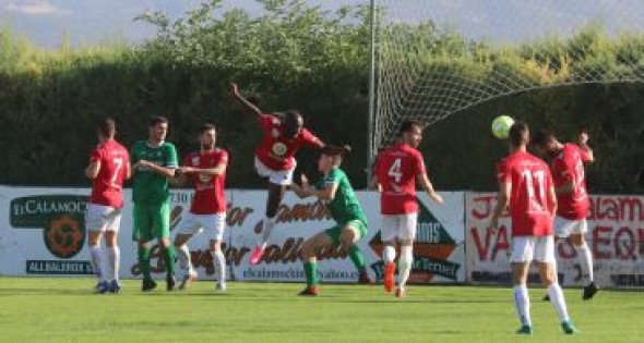 El Calamocha pierde en los últimos minutos en Almudévar