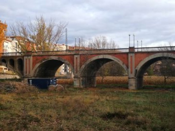 Nuevo retraso en las obras del puente de la Equivocación de Teruel: paradas por un problema de materiales