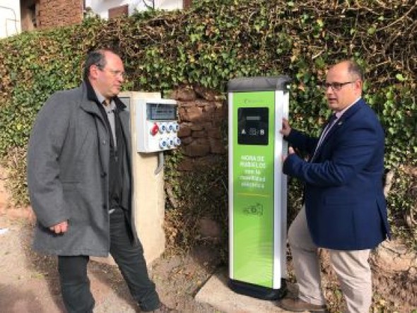 La provincia de Teruel cuenta ya con una red de postes para recargar vehículos eléctricos