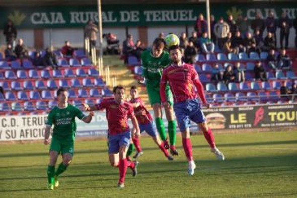 El CD Teruel vuelve a la senda del triunfo y derrota 2-0 al Cuarte en Pinilla