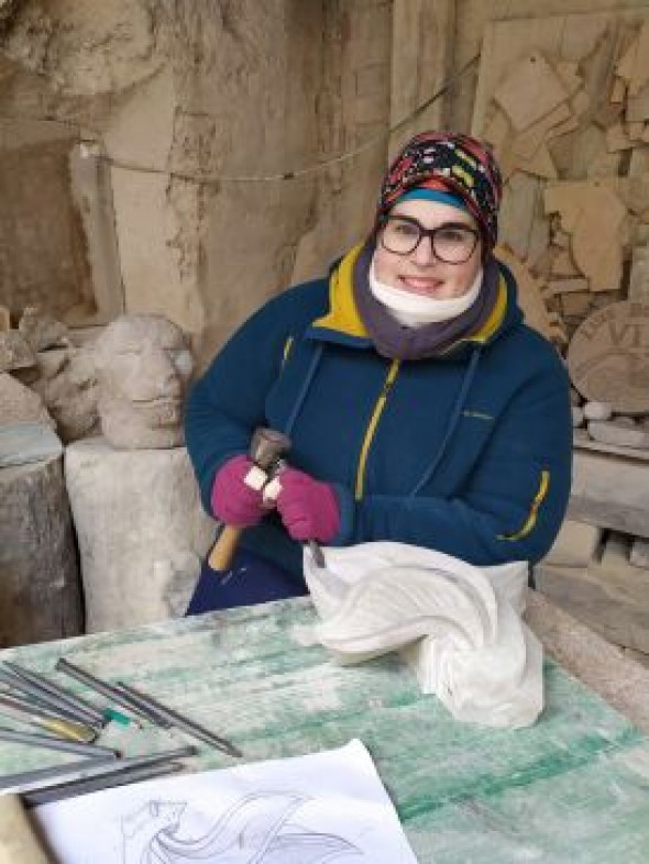 Concord Armengod, emprendedora en un taller de talla de piedra: Hay que defender que las mujeres podemos hacer todo lo que nos propongamos