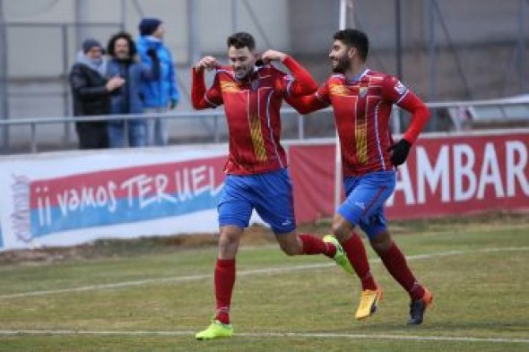 El CD Teruel logra en Valdefierro su triunfo más contundente del año como visitante (1-5)