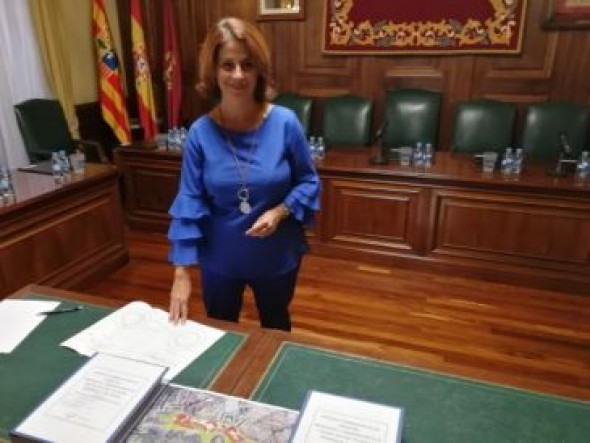 La alcaldesa de Teruel le pide a Lambán que dé ejemplo y descentralice alguna consejería de la DGA