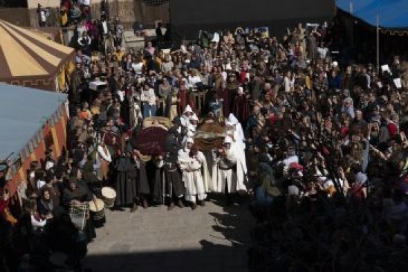 Las exequias fúnebres de los Amantes de Teruel ponen fin a la XXIV edición de las Bodas de Isabel