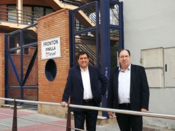 El PAR insta a acometer la mejora del frontón Pinilla  de Teruel