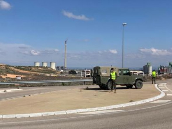 El Ejército inspecciona la térmica, Alcañiz y estaciones de tren en el Bajo Martín