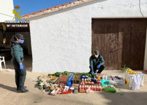 La Guardia Civil de Teruel localiza en un vehículo 100 kilos de carne no apta para el consumo humano