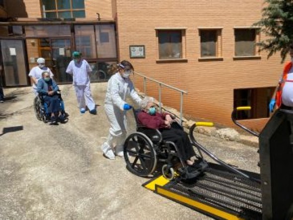 Doce pacientes de los centros Covid-19 de Alfambra y Gea de Albarracín reciben el alta y vuelven a casa