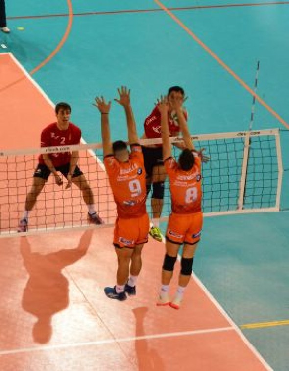 El colocador serbio Milan Jovanovic regresa al Club Voleibol Teruel